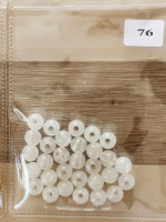Бусины пластик белые полупрозрачные №76