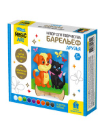 Барельеф Друзья 04844