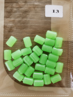 Бусины пластик зеленая №13
